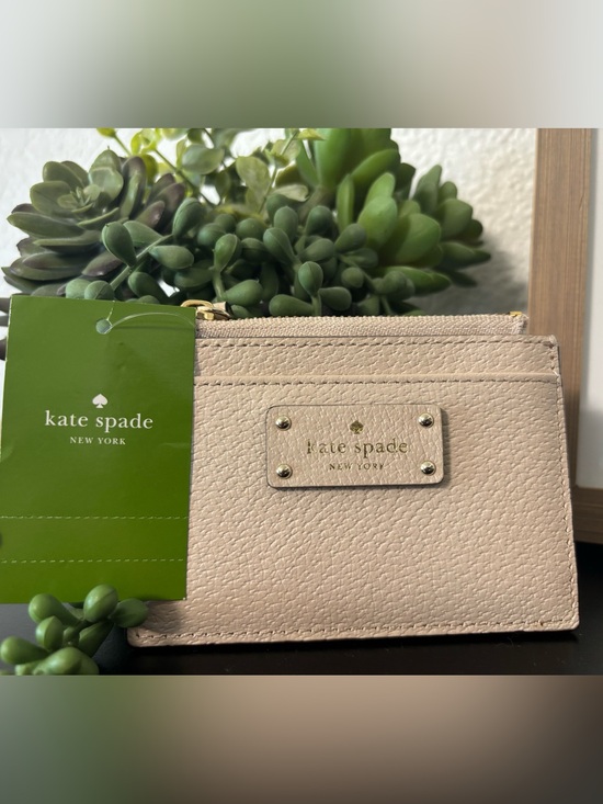 kate spade Handbags - 2016 Kate Spade Grove Street Card Case in Pumice with Gold Hardware